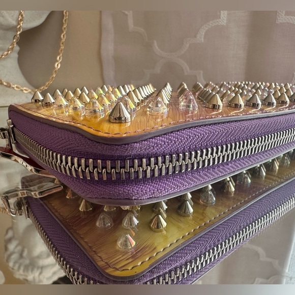 Rare color Christian Louboutin Spike studds Round zipper long wallet
Pre loved - Picture 3 of 15